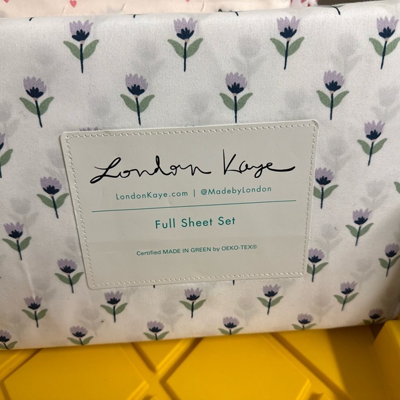 Tulip Floral Full Sheet Set - White and Purple